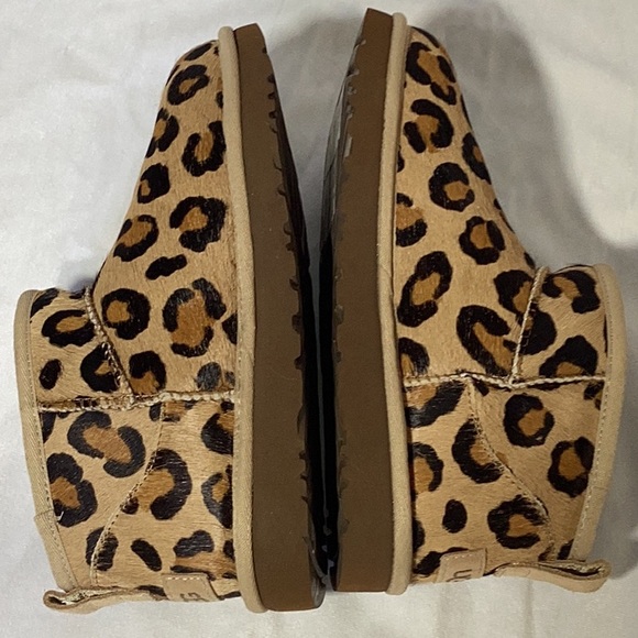 UGG booties - Picture 6 of 9